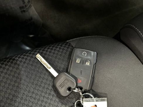 Used 2016 GMC Sierra 1500 SLE w/ SLE Value Package image 25