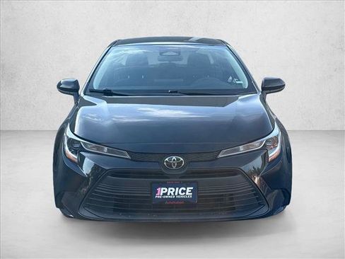 Used 2024 Toyota Corolla LE FWD image 7