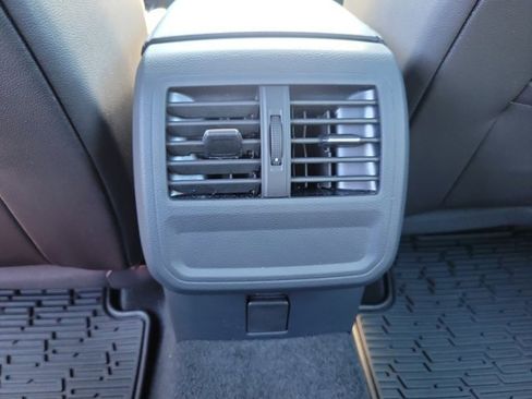 Certified 2023 Volkswagen Arteon SE image 16