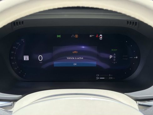 Certified 2023 Volvo XC60 T8 Plus AWD/4WD image 10