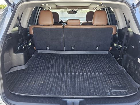 Used 2018 Toyota Highlander Limited Platinum image 10