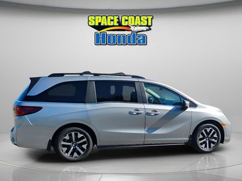New 2026 Honda Odyssey EX-L image 10