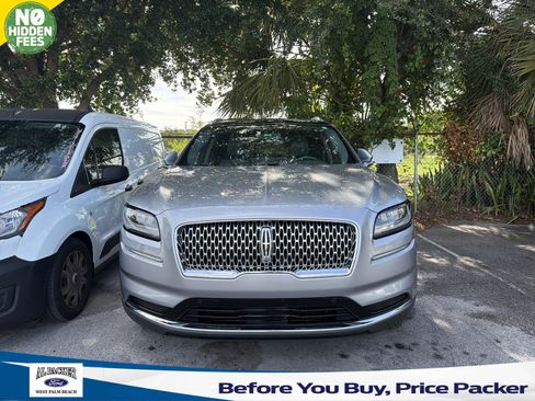Used 2022 Lincoln Nautilus Reserve FWD image 1