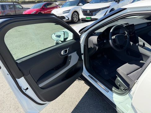 Used 2022 Polestar Polestar 2 w/ Performance Package image 9