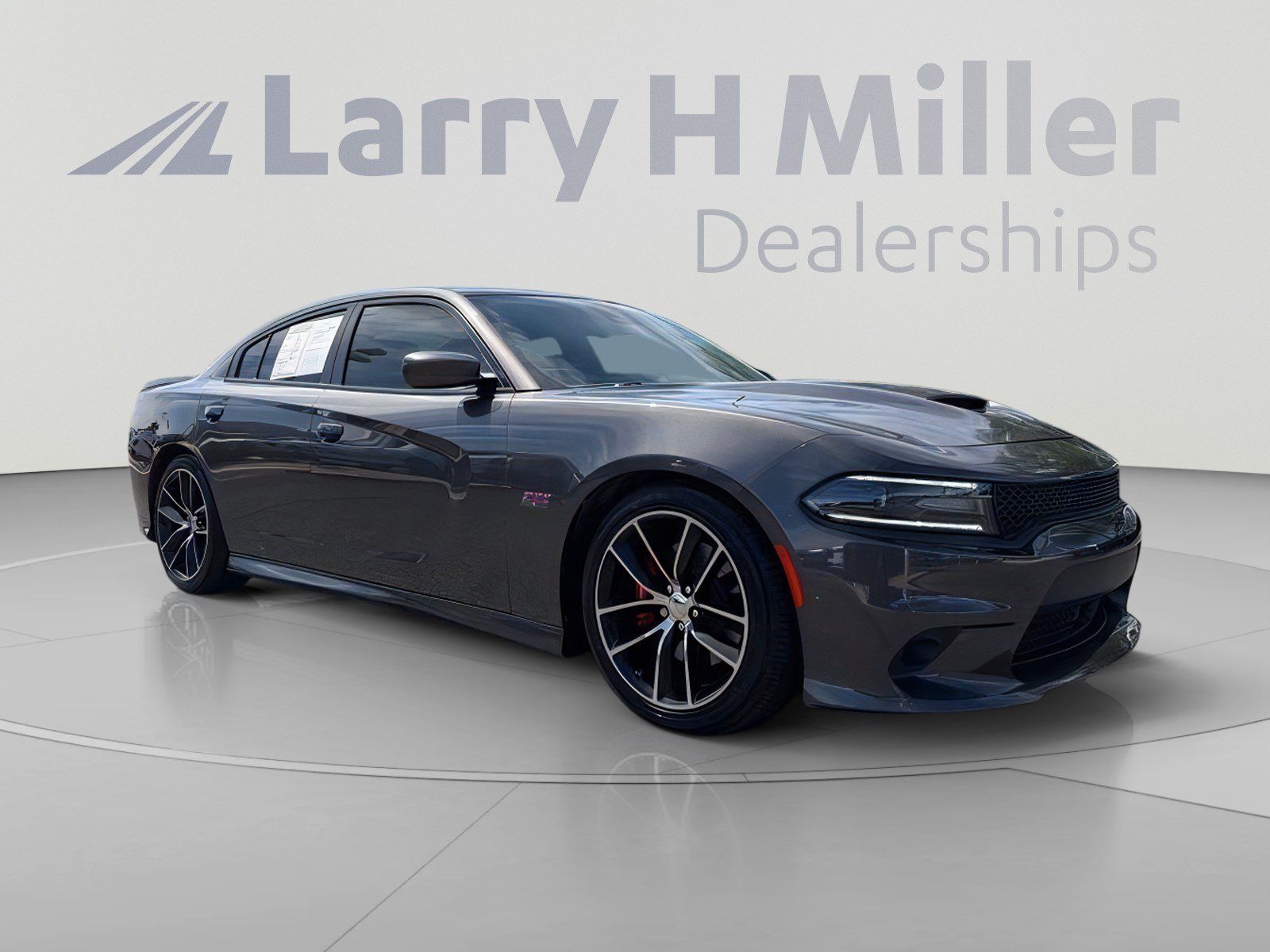 Used 2016 Dodge Charger R/T Scat Pack w/ Technology Group RWD image 9
