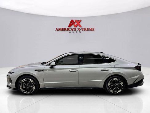 Used 2024 Hyundai Sonata SEL w/ Convenience Package FWD image 3
