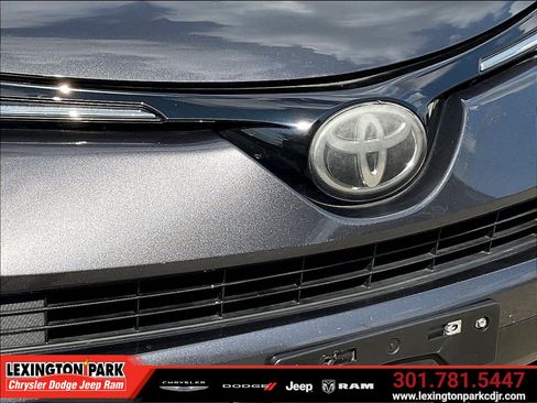 Used 2017 Toyota RAV4 LE w/ All Weather Liner Package FWD image 31