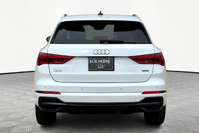 Used 2022 Audi Q3 2.0T Premium Plus w/ Premium Plus Package AWD/4WD image 4
