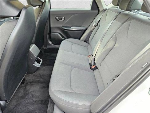 Used 2025 Kia K4 FWD image 17
