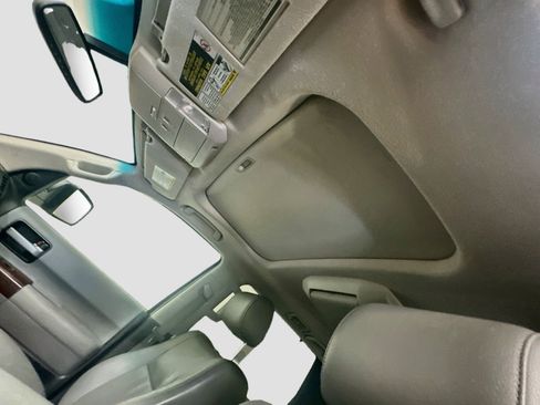 Used 2014 Toyota Sequoia Platinum AWD/4WD image 27