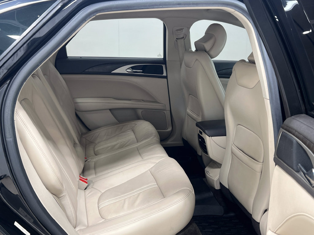 Used 2017 Lincoln MKZ Reserve w/ Climate Package AWD/4WD image 34