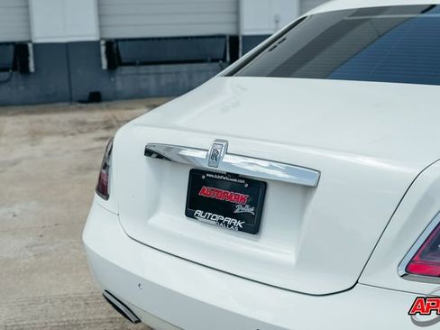 Used 2022 Rolls-Royce Ghost w/ Ghost Package image 30