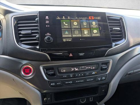 Used 2020 Honda Pilot EX image 10