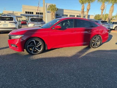 Used 2019 Honda Accord Sport image 2