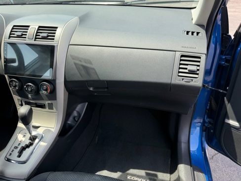 Used 2010 Toyota Corolla S image 24