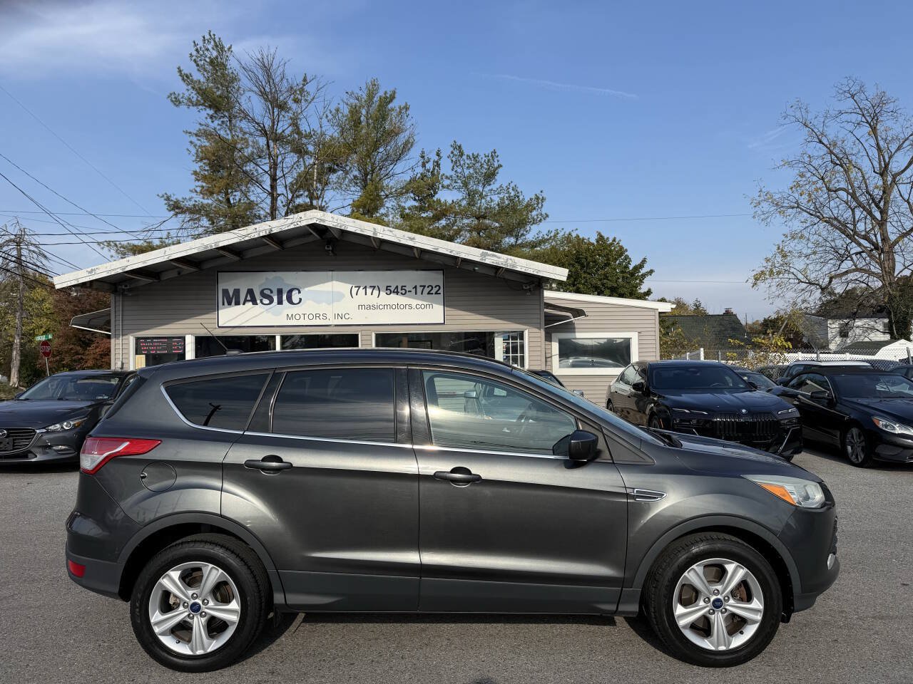 Used 2015 Ford Escape SE AWD/4WD image 3
