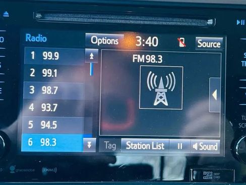 Used 2018 Toyota Tacoma SR5 image 15