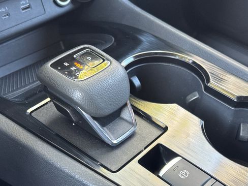 Certified 2023 Nissan Rogue SV image 24