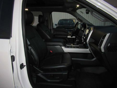 Used 2019 Ford F150 Lariat w/ Equipment Group 502A Luxury image 15