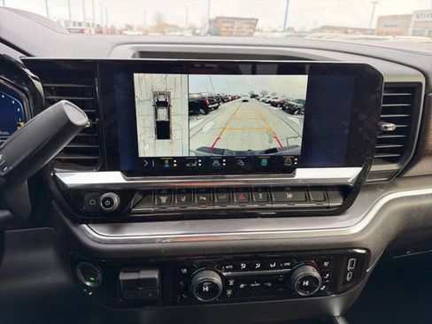 Used 2025 Chevrolet Silverado 3500 High Country w/ High Country Premium Package image 18