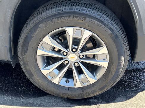 Used 2025 Chevrolet Equinox LT AWD/4WD image 31