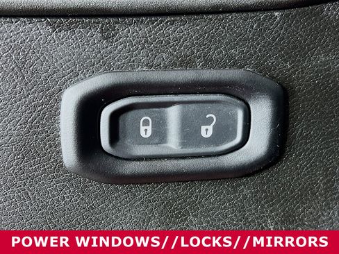 Used 2024 Jeep Wrangler Rubicon w/ Safety Group image 20