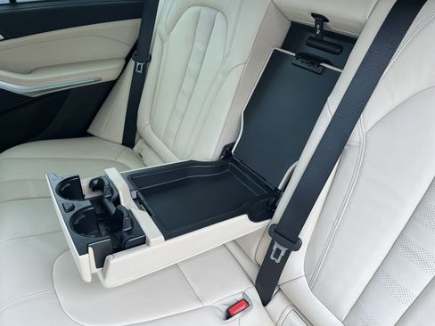 Certified 2022 BMW X5 xDrive40i w/ Executive Package image 32