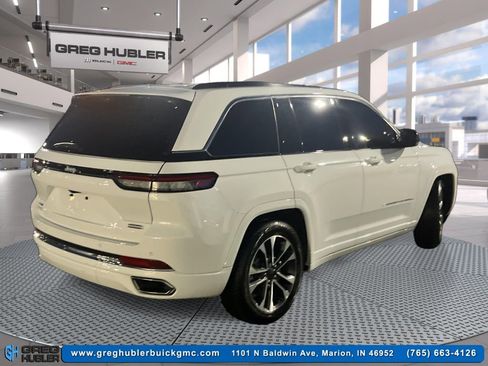 Used 2024 Jeep Grand Cherokee Overland w/ Luxury Tech Group IV image 5