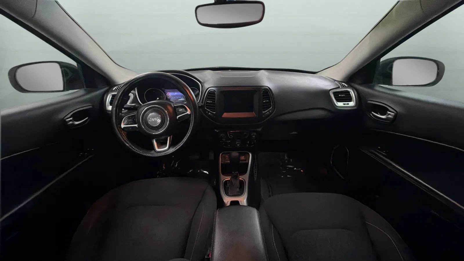 Used 2018 Jeep Compass Sport w/ Tech Group FWD image 9