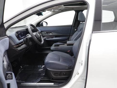 Used 2023 Nissan Ariya PLATINUM+ image 5