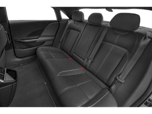 Used 2024 Lucid Air Touring image 15