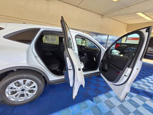 New 2025 Ford Escape Active w/ Cold Weather Package image 29