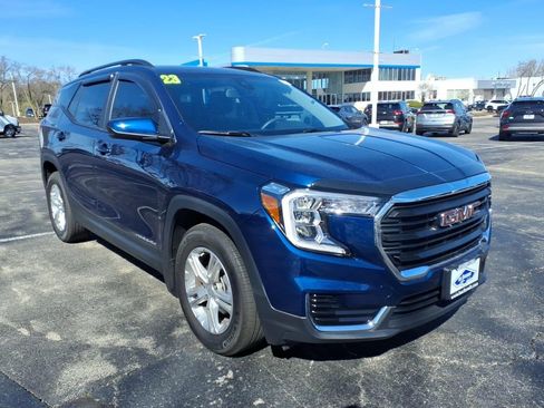 Used 2023 GMC Terrain SLE w/ Driver Convenience Package FWD image 1