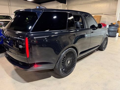 Used 2023 Land Rover Range Rover SE AWD/4WD image 7