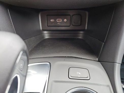 Used 2024 Chevrolet Equinox LT w/ LPO, Floor Liner Package image 44