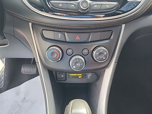 Used 2020 Chevrolet Trax LS w/ Tint and Cruise Package FWD image 21