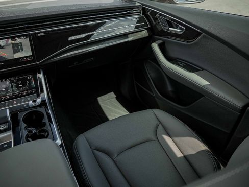 Certified 2024 Audi Q8 Premium Plus w/ Premium Plus Package image 27