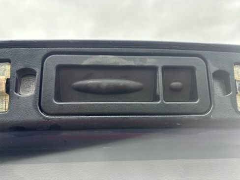 Used 2016 Jeep Cherokee Trailhawk w/ Comfort/Convenience Group AWD/4WD image 17