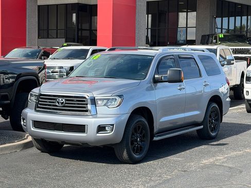 Used 2018 Toyota Sequoia Limited w/ Safety & Convenience Package AWD/4WD image 1