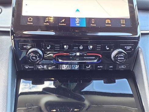 New 2022 Jeep Grand Cherokee Limited 4xe w/ Luxury Tech Group II image 25