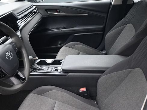Used 2025 Toyota Camry LE FWD image 25