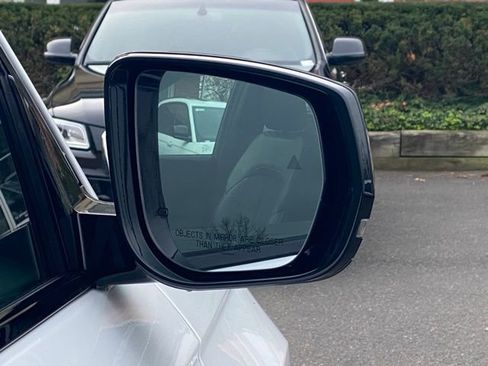 New 2025 Jeep Grand Cherokee Altitude image 15