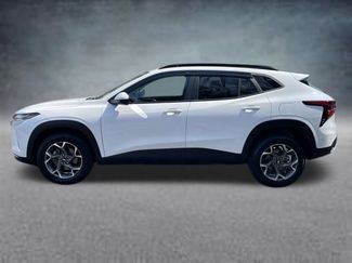 Used 2024 Chevrolet Trax LT w/ Driver Confidence Package video 2