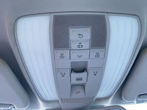 Used 2016 Mercedes-Benz E 350 Sedan image 19