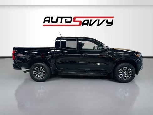 Used 2024 Chevrolet Colorado Z71 w/ Z71 Convenience Package 2 AWD/4WD image 8
