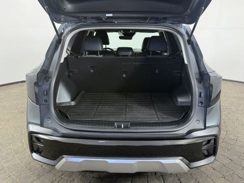 Used 2025 Kia Seltos S AWD/4WD image 7