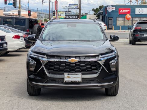 New 2026 Chevrolet Trax LT w/ Driver Confidence Package FWD image 2