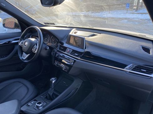 Used 2017 BMW X1 xDrive28i image 17