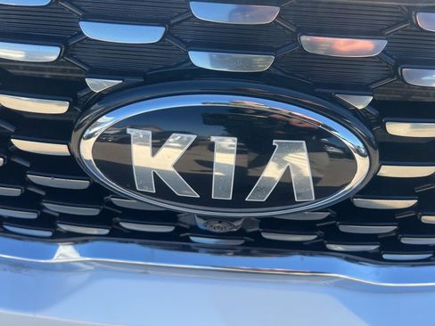 Certified 2020 Kia Sorento SX image 33