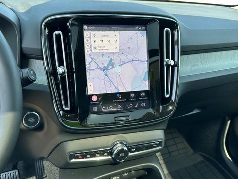 New 2026 Volvo XC40 B5 Plus w/ Protection Package Premier image 22